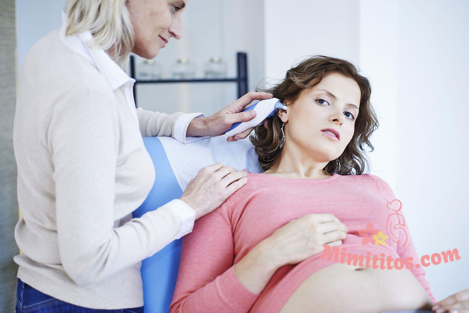 ¿Puede la fiebre causar un aborto espontáneo?